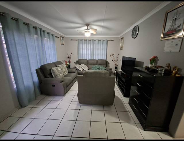 3 BEDROOM HOUSE FOR SALE IN EDEN GLEN